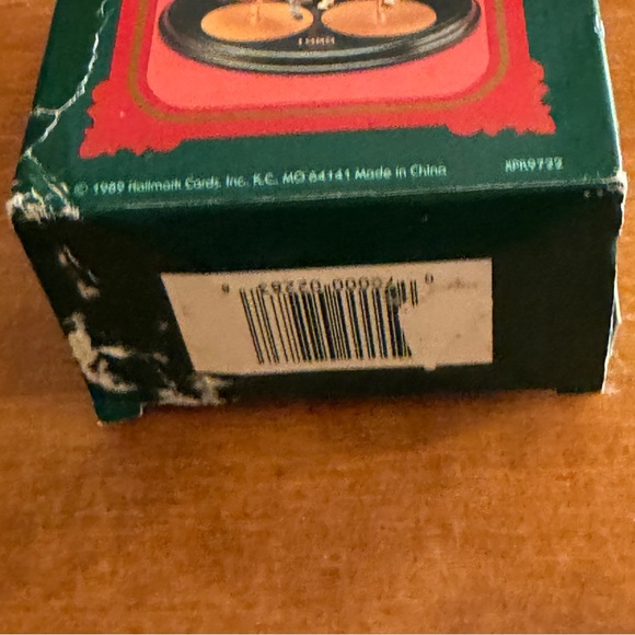 Hallmark Keepsake Ornament Holly Christmas Carousel Horse 2nd in Collection 1989 - Picture 5 of 6